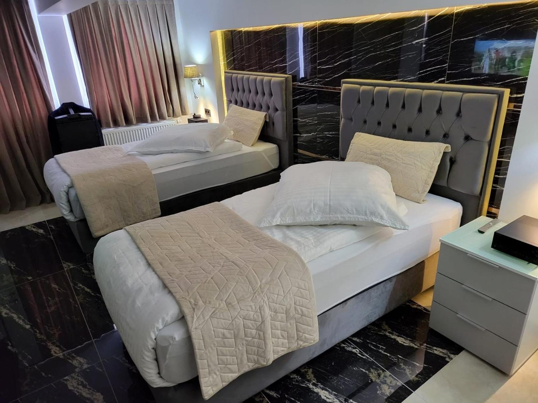 Ny-Golden Apartments-Dortmund Airport ภายนอก รูปภาพ