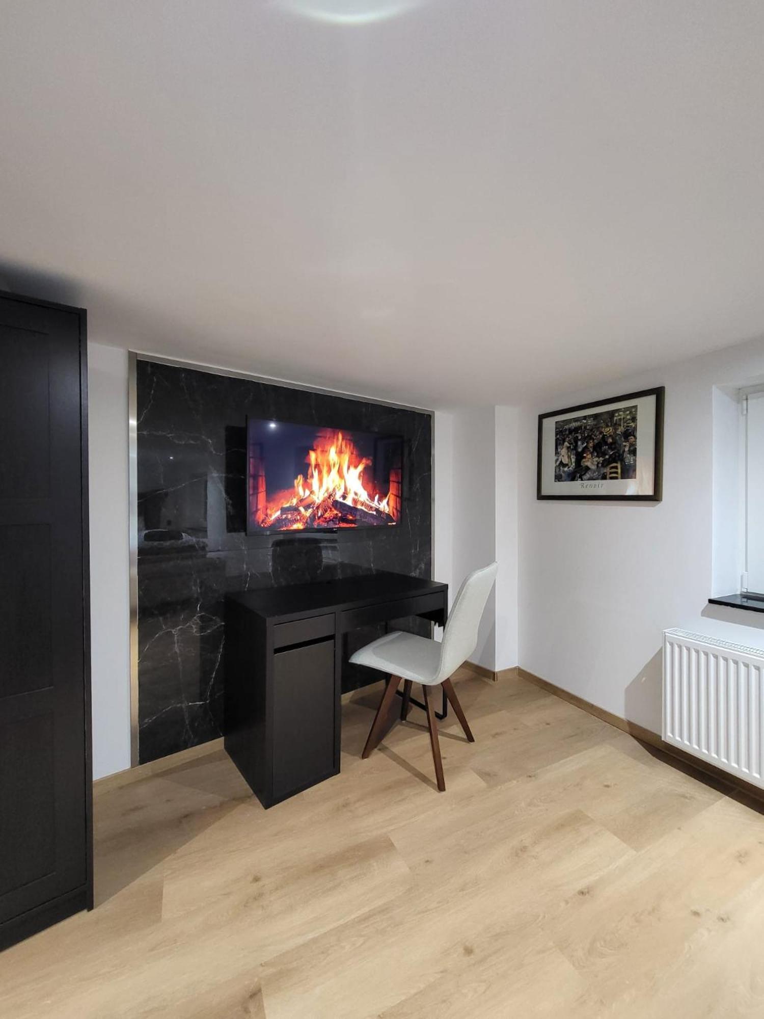 Ny-Golden Apartments-Dortmund Airport ภายนอก รูปภาพ